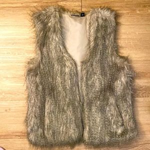 Fur vest